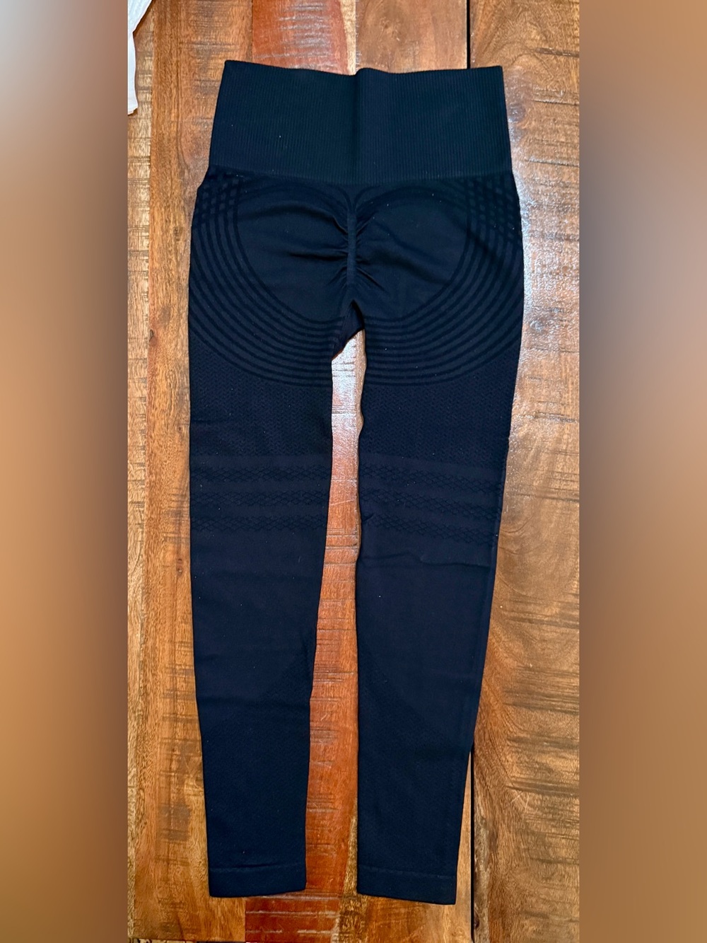 Women’s adult Black Seamless High-Waist compression Leggings NWT